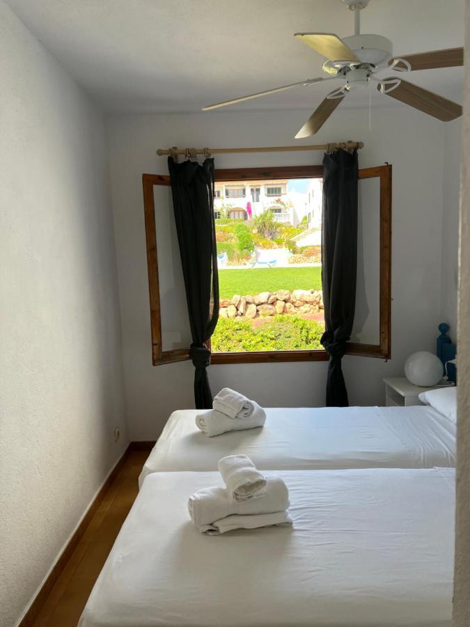 Lovely Hideaway With Pool And White Sand Beach アレナル・デン・カステル エクステリア 写真